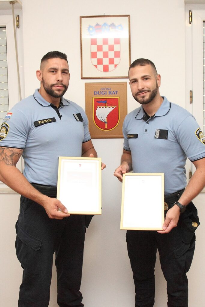 Dodjela zahvalnica policijskim službenicima